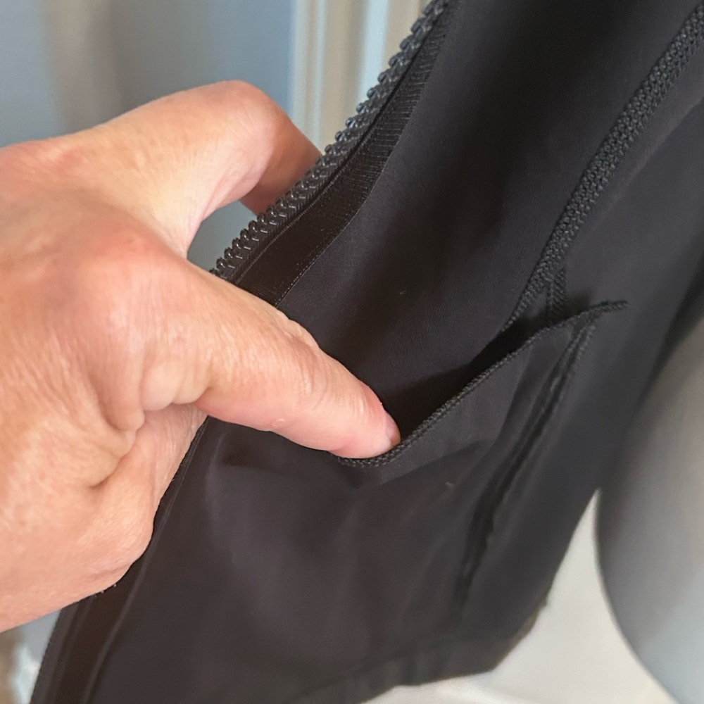 🖤”Lululemon” Black Jacket with Standing Collar and Tailored Fit w/ Pockets🖤 - Picture 9 of 17